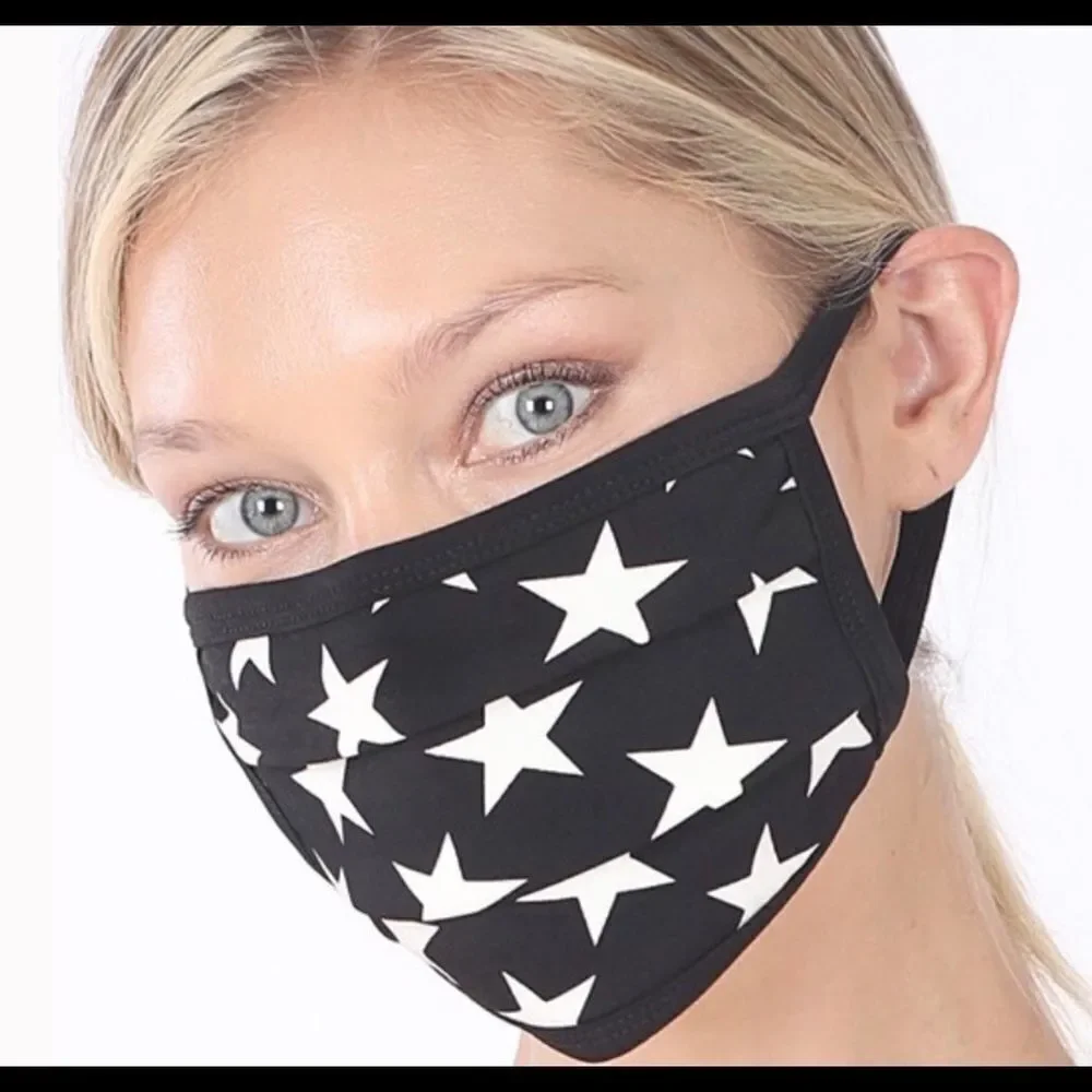 3/$15 BE A STAR! FACE MASK‎